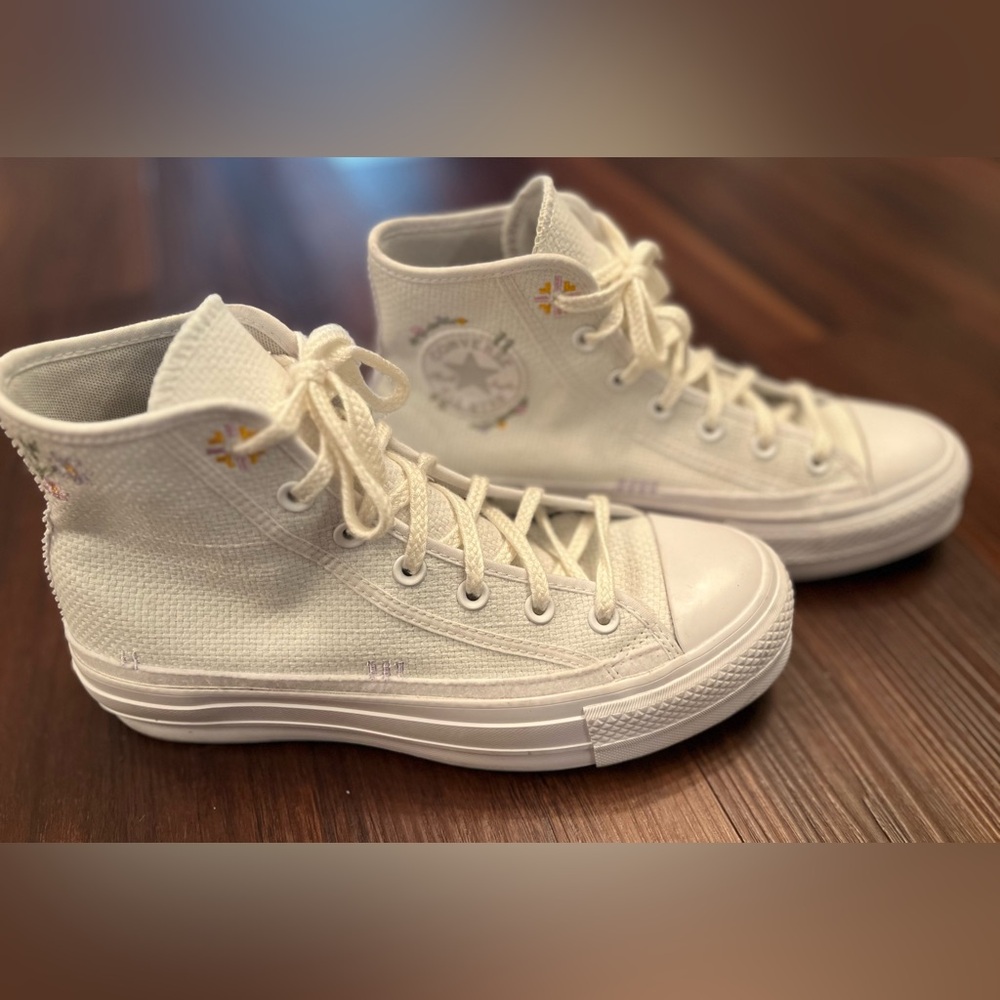 Converse Chuck Taylor All Star Lift Platinum Embroidery on white canvas Size 9 - Picture 4 of 11